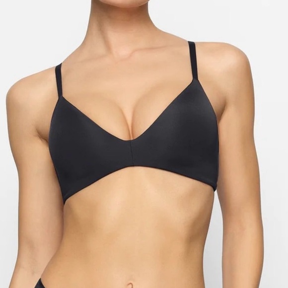 Skims Wireless Form Lightly Lined Bra Onyx 38DDD NWT - Picture 1 of 5